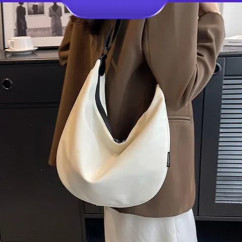Borsa Hobo in Tela da Donna Grande Capacità Borsa a Tracolla a Mezzaluna Con Tracolla Larga Con Lettere e Catena Grossa