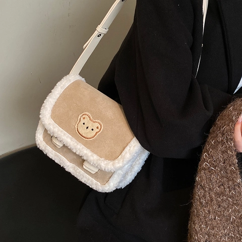 Vintage Nubuk Umhängetasche Für Damen Mit Lammfellimitat Und Cartoon Bär Stickerei Kleine Quadratische Schultertasche Für Herbst Winter