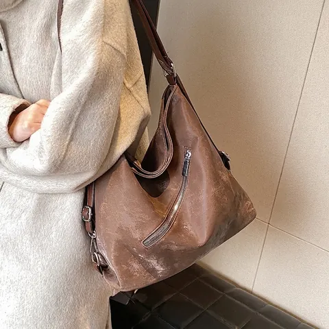 Borsa Tote da Donna Retro in Pelle PU Grande Capacità Decorazione con Cerniera Argento Tendenza Street Borsa a Tracolla