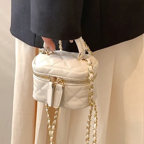Mini Sac Bandoulière Femme Cuir PU Matelassé Chaîne Dorée Style Vanity Case Élégant Sac à Épaule Quotidien