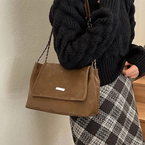 Sac à Épaule en Cuir PU Givré Vintage pour Femmes Grande Capacité Sac à Main de Trajet Avec Bandoulière Chaîne Rabat Tote Décontracté