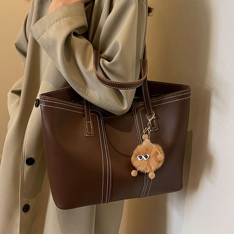 Women Large Capacity PU Leather Tote Bag With Plush Monster Charm Contrast Stitching Vintage Commuter Shoulder Bag Daily Handbag
