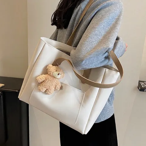 Women PU Leather Large Capacity Tote Bag Vintage Commuting Shoulder Bag With Plush Bear Charm Solid Color Fashion Handbag
