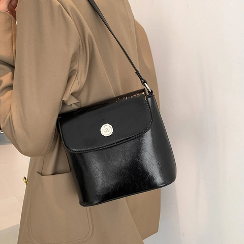 Dames Vintage Glanzend PU Leer Schoudertas Flipover Deksel Metalen Gesp Handtas Voor Bruiloft Feest Avond Kleine Vierkante Tas