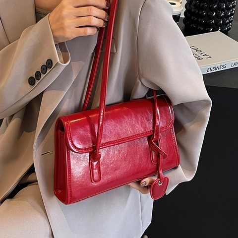 Women Retro Glossy PU Leather Underarm Bag Fashion Heart Charm Shoulder Bag Versatile Everyday Flap Handbag For Commuting