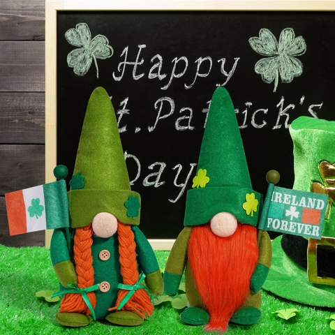 Gnome en Peluche pour Saint Patrick Décoration Leprechaun Irlandais Trèfle Chanceux Poupée sans Visage Ornement de Fête Maison