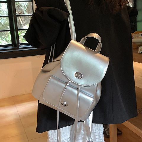 Zaino Moda Mini da Donna in Pelle PU Finitura Metallica Argento Rosa Rosso Nero Elegante Coreano Chic Versatile Borsa da Viaggio