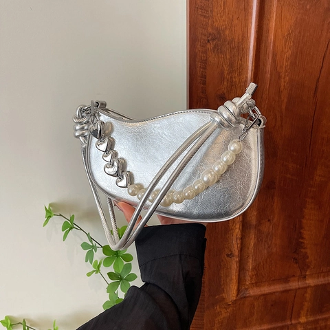 Piccola Borsa Sottobraccio Hobo da Donna Decorazione di Künstliche Perle Pendaglio a Cuore in Metallo Pelle PU Moda Borsa a Tracolla per Pendolarismo Festa