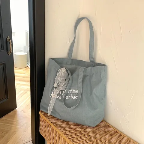 Borsa Tote da Donna in Denim Grande Capacità Borsa a Tracolla Ricamo Lettera Fiocco in Pizzo Casual Sottoascella Tela
