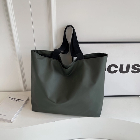 Grand Sac Cabas en Nylon pour Femmes Sac à Épaule Décontracté pour Étudiants Navette Sac à Main avec Impression de Lettres