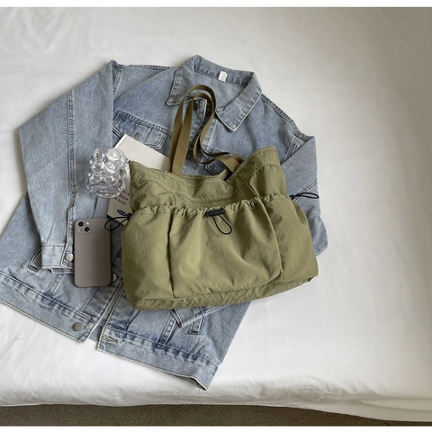 Borsa a Tracolla da Donna in Tessuto Lavato Grande Capacità Multitasche Coulisse Tote Bag Minimalista Casual Borsa a Mano per Ogni Giorno