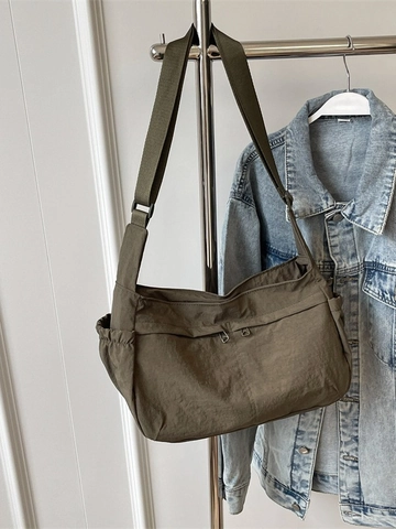 Borsa a Tracolla da Donna in Nylon Grande Capacità Minimalista Dumpling Borsa a Spalla per Pendolarismo Borsa Hobo Versatile