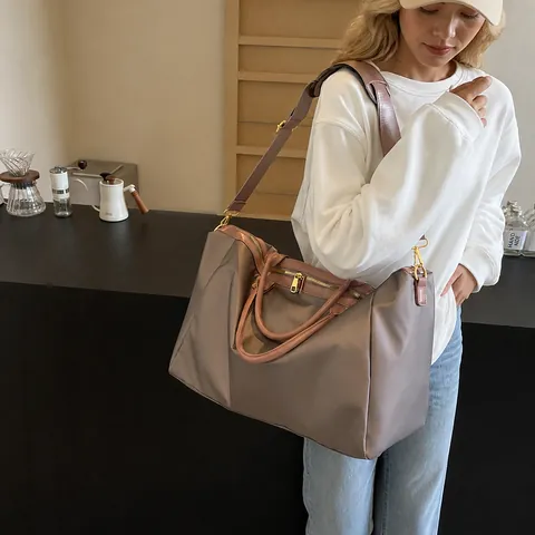 Große Kapazität Reisetasche Wasserdicht Nylon Seesack Stilvolle Sport Gym Handtasche Wochenende Übernachtung Handgepäck Tasche