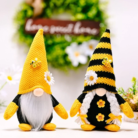 Handgemachte Hummel Zwerg Ornamente Plüsch Gesichtlose Puppe Sonnenblume Gänseblümchen Strick Gestreifter Hut Frühling Deko