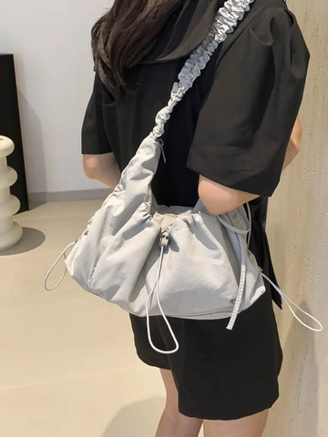 Bolso Tote Plisado Casual para Mujer Gran Capacidad Bolso de Hombro Nube de Nailon Con Asa Fruncida Cierre de Cordón