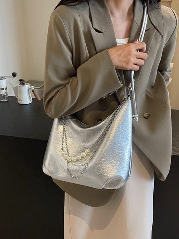 Large Capacity Hobo Bag For Women Pleated PU Leather Shoulder Bag With Artificial Pearl Chain Decor Casual Crossbody Bag Urban Commute