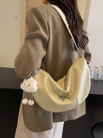 Sac Hobo Rétro pour Femmes en Cuir PU Motif Litchi Nœud Métallique Sac à Épaule Dumpling Avec Charm Nuage en Peluche Sac Bandoulière Décontracté