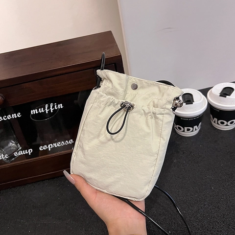 Minimalist Nylon Drawstring Phone Bag For Women Versatile Lightweight Mini Crossbody Shoulder Bag Small Vertical Square Purse