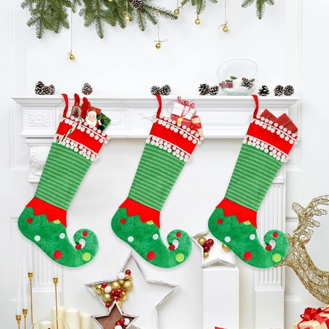 Grote Kerstsok Gebreid Elf Laars Vorm Cadeauzakje Met Bel Pompons Strepen Feestelijke Open Haard Hangende Decoratie