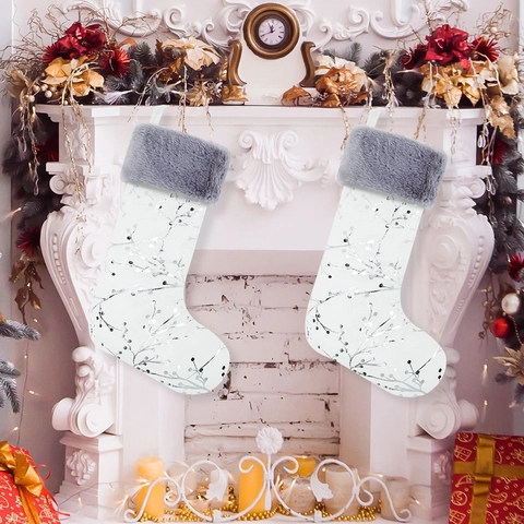 Calza di Natale in Peluche Polsino in Pelliccia Sintetica Grigia Bianco Argento Rami Motivo Appeso al Camino Ornamento