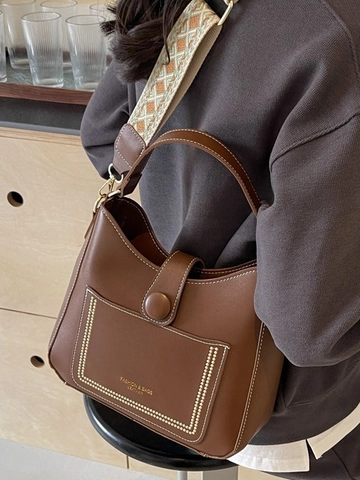 Women Large Capacity Bucket Bag Minimalist Contrast Stitching Shoulder Bag PU Leather Crossbody Bag With Geometric Wide Strap