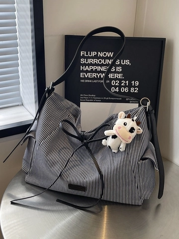 Borsa Tote in Tela a Righe di Grande Capacità da Donna Con Ciondolo a Forma di Mucca in Peluche e Decorazione a Fiocco Moda Borsa a Tracolla