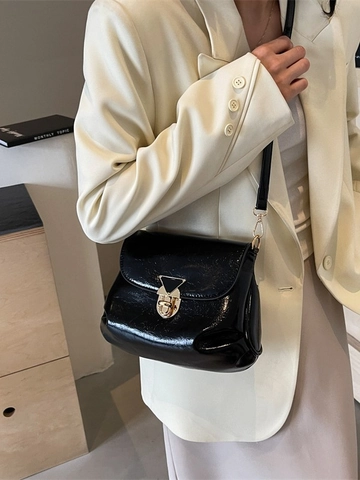 Bolso de Axila de Cuero PU Brillante de Moda para Mujer Diseño Plegado Cierre de Triángulo de Metal Bolso de Hombro Pequeño