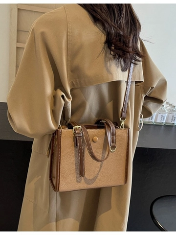 Sac Fourre-Tout Femme en Cuir PU Niche Motif Lychee Surpiqûres Contrastées Sac Bandoulière Polyvalent avec Sangle Réglable