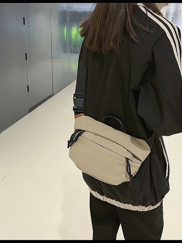 Bolso Bandolera Minimalista de Nailon para Hombre Gran Capacidad Bolso de Pecho Deportivo Estilo Japonés Bolso de Hombro Color Sólido