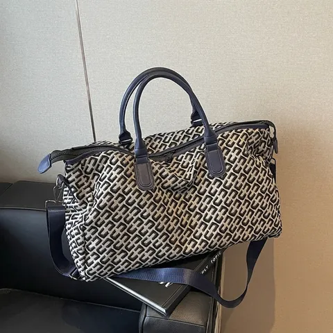 Large Capacity Duffel Bag Jacquard Fabric Adjustable Shoulder Strap Short Trip Gym Travel Bag Modern Geometric Pattern