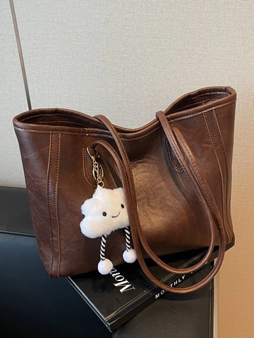 Women Vintage PU Leather Large Capacity Tote Bag With White Cloud Charm Commute Shoulder Bag For Daily Use Minimalist Handbag