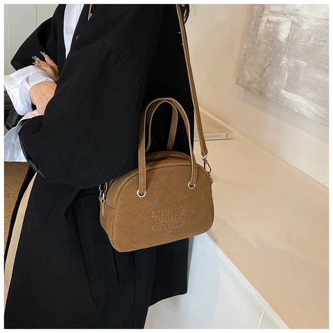 Vintage Matte Material Umhängetasche Für Damen Mode Halbrund Handtasche Mit Verstellbarem Riemen Geprägte Buchstaben Dekor