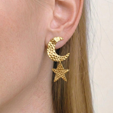 Hammered Stainless Steel Moon And Star Earrings 18K Gold Plated Asymmetric Studs Hypoallergenic Waterproof Jewelry For Women