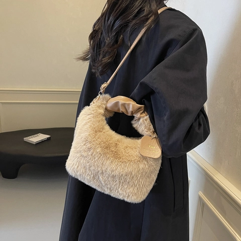 Fashion Women Faux Fur Plush Crossbody Bag With Ruched Leather Handle Autumn Winter Trendy Dumpling Shoulder Bag Daily Handbag