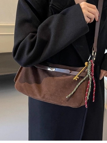 Damen Vintage Wildleder-Optik Umhängetasche Große Kapazität Hobo Tasche Mit Schleife Dekor Goldenem Verschluss Und Schlüsselanhänger