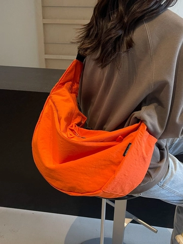 Women's Large Capacity Nylon Half Moon Crossbody Bag Minimalist Solid Color Adjustable Wide Strap Dumpling Bag For Travel