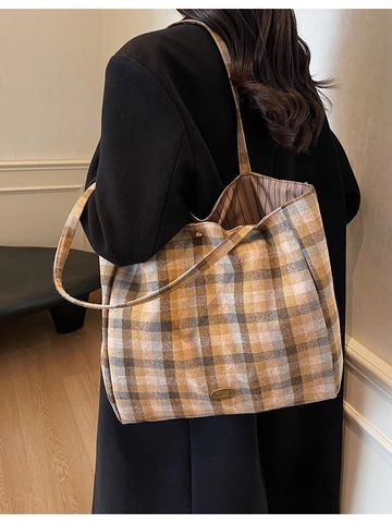 Retro Plaid Tote Bag Large Capacity Canvas Shoulder Bag British Style Checkered Shopping Handbag With Magnetic Buckle