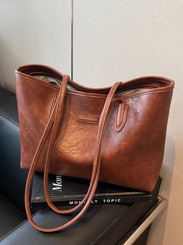 Large Capacity Tote Bag For Women Vintage PU Leather Shoulder Bag Minimalist Commuting Handbag Solid Color Elegant Bag