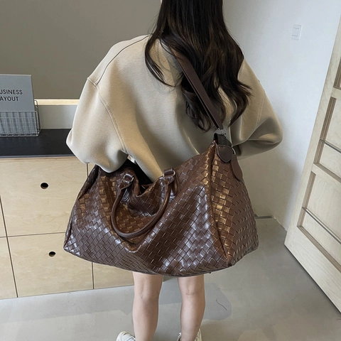 Women Large Capacity Woven PU Leather Travel Bag Casual Fashion Handheld Crossbody Duffel Bag For Weekend Trip Business