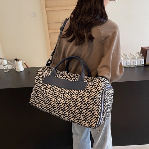 Borsa da Viaggio da Donna di Grande Capacità Borsa da Weekend in Tela Jacquard Geometrica Con Scomparto per Scarpe e Separazione Secco-Umido