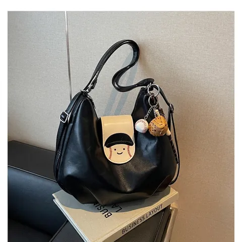 Zaino Donna Casual in Pelle PU Grande Capacità Baseball Cartone Animato Hobo Borsa a Spalla Con Ciondoli Borsa Multifunzionale