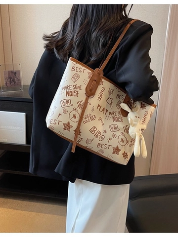 Borsa Tote in Pelle PU da Donna Grande Graffiti Street Style Stampa di Lettere Borsa a Spalla Con Pendente a Coniglio