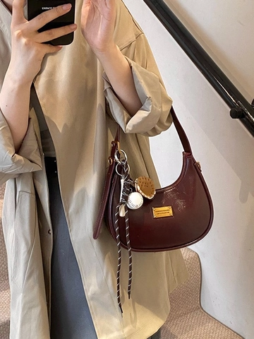Women Vintage PU Leather Hobo Underarm Bag Minimalist Solid Color Shoulder Bag With Metal Plate Commuter Small Handbag
