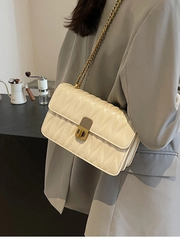 Women's Quilted Crossbody Bag Small Square Synthetic Leather Shoulder Bag With Metal Chain Strap Turn Lock Fashion Handbag