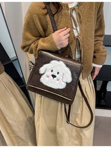 Vintage Damen PU Leder Rucksack Mit Süßem Weißem Plüsch Hund Patch Mode Pendler Schultasche Retro Reisen Kleiner Tagesrucksack