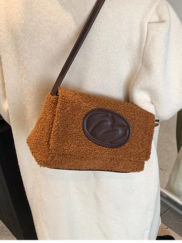 Bolso de Hombro de Lana de Cordero para Mujer Color de Contraste Peluche Bolso de Axila Vintage Bolso Cuadrado Pequeño Correa PU