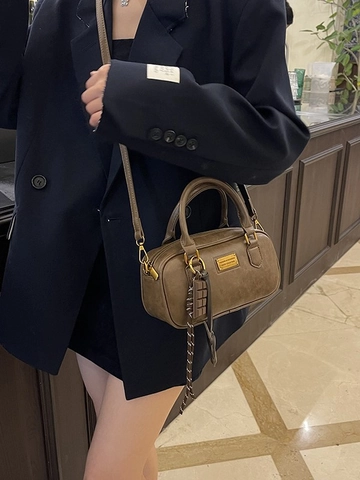 Vintage Boston Kissen Tasche Für Damen PU Leder Umhängetasche Handtasche Mit Süßem Katze Schokoladen Anhänger Retro Mode Tasche