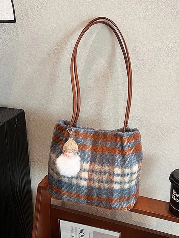 Women Retro Plaid Woolen Shoulder Bag Large Capacity Plush Tote Bag With Cute Doll Charm Autumn Winter Fashion Handbag