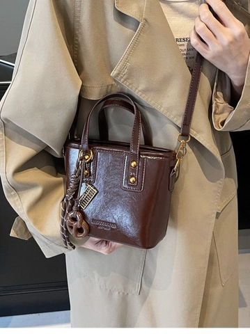 Borsa a Secchiello in Pelle PU Vintage per Donna Borsa a Mano Tinta Unita Retro Con Pendenti Borsa a Tracolla Versatile Borsa a Spalla per Pendolari