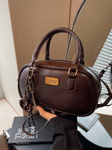 Damen Vintage PU Leder Boston Bag Mode Pillow Handtasche Mit Metallanhänger Täglich Pendeln Schulter Umhängetasche